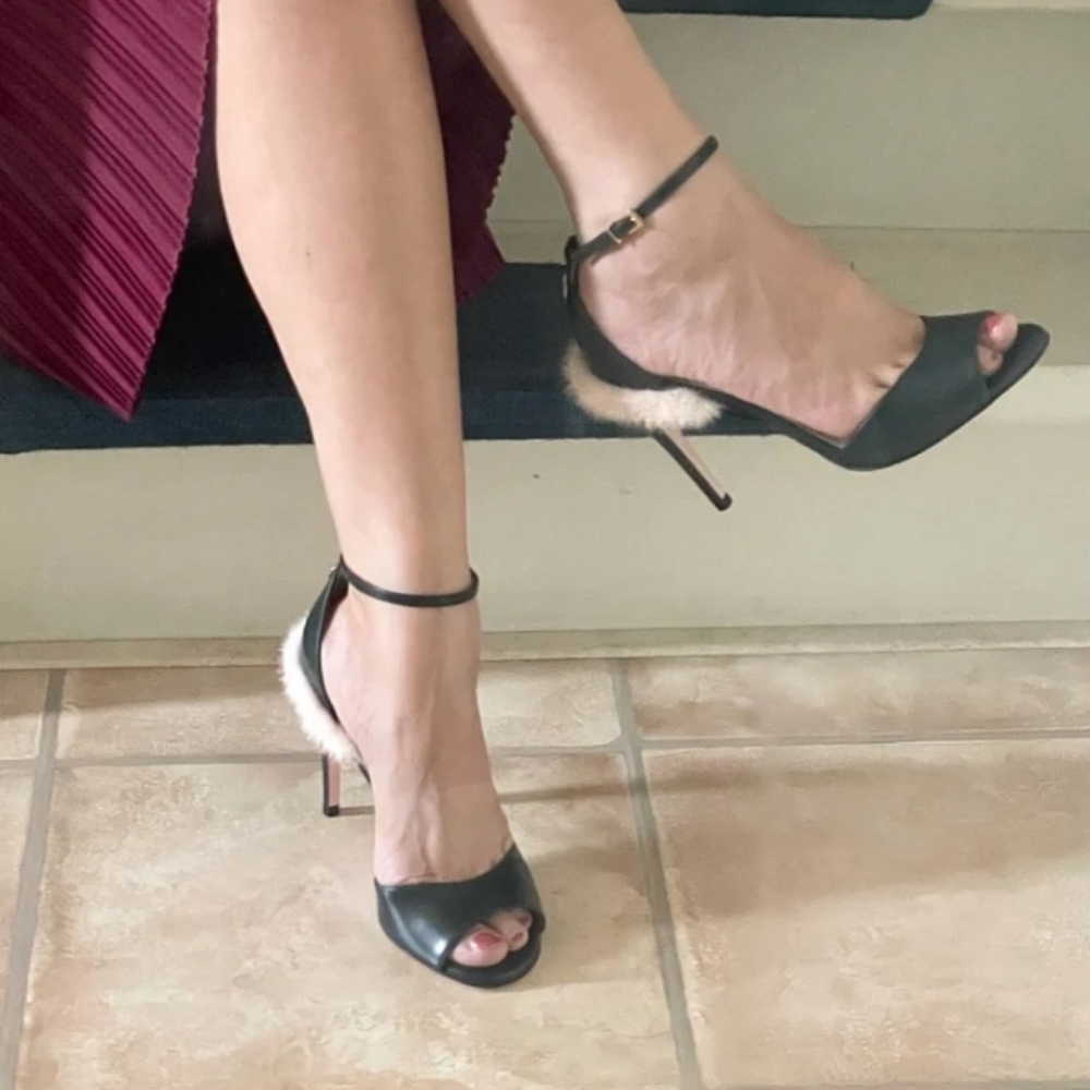 FENDI fur heels - Picture 5 of 17
